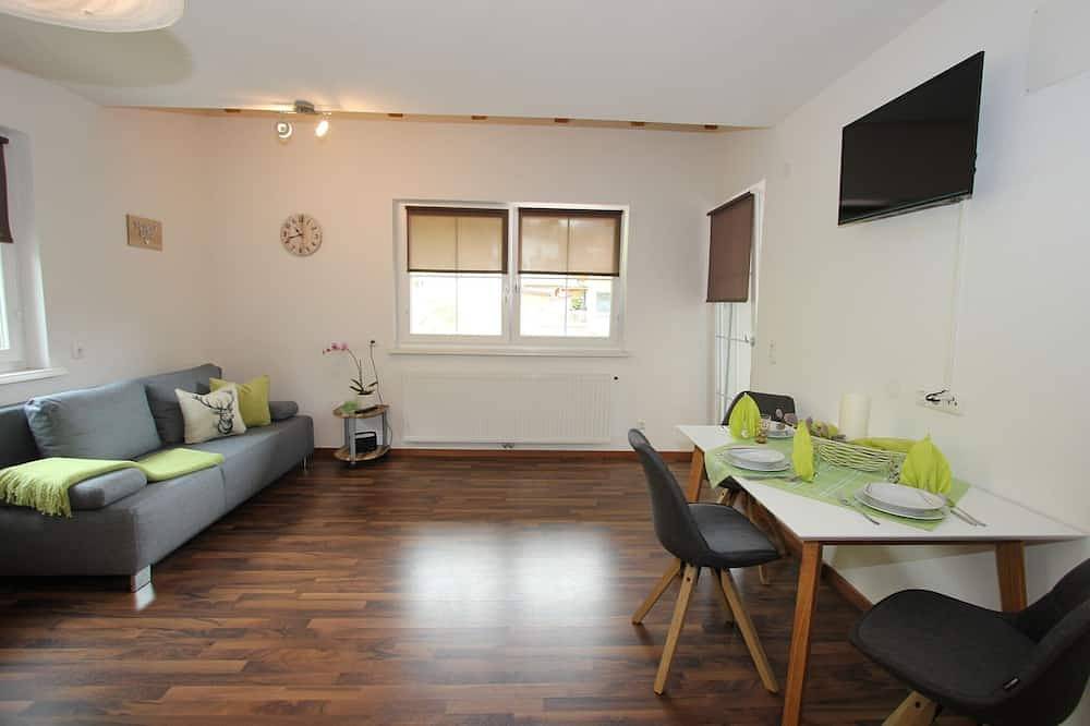 Entire apartment, Apartment in Hochgallmigg near Ski Lift in Fließ, Tyrolean Upperland Region
