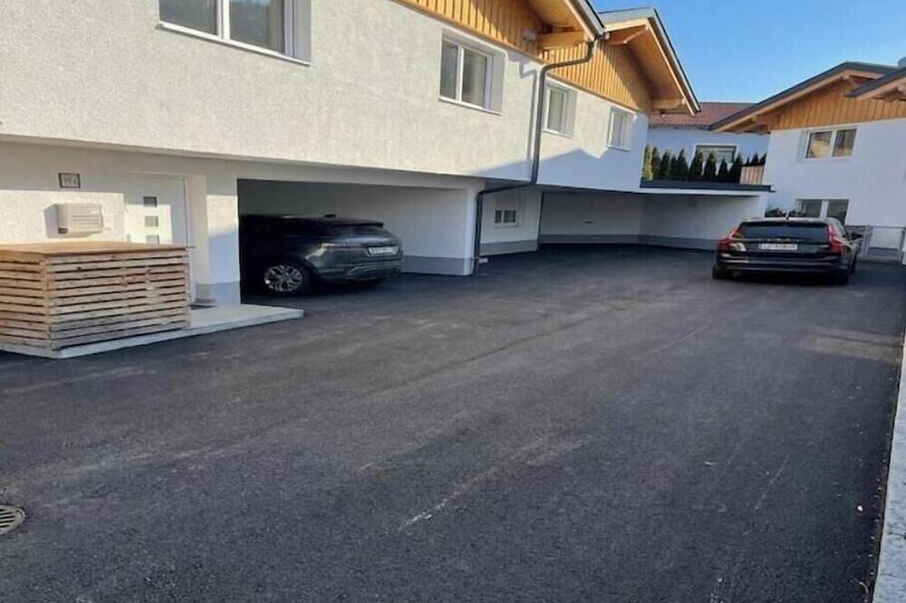 Ganze Wohnung, Bergfeuer Suite Lechtal – Modern, stylisch & mit traumhaftem Bergblick in Lechtaler Alpen, Bach