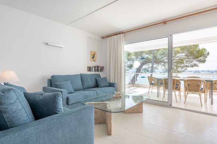 Casa Catalina 2A Tres Dormitorios con vistas al mar, Wi-Fi y terraza in Puerto de Pollensa, Pollença