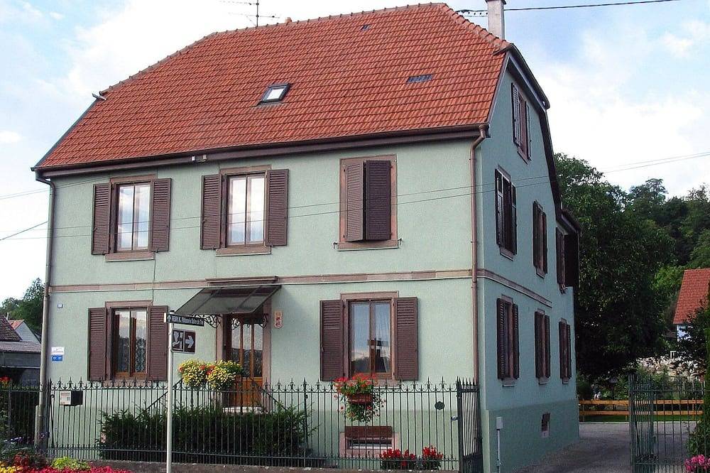 Appartement entier, Meublé du tourisme Studio 1/2 personnes in Soultz-Haut-Rhin, Parc naturel régional des Ballons des Vosges