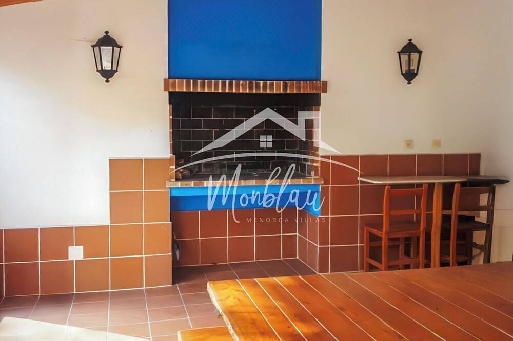 Entire apartment, First floor apartment 3 minutes away from Cala'n Brut in Cala Blanes, Ciutadella