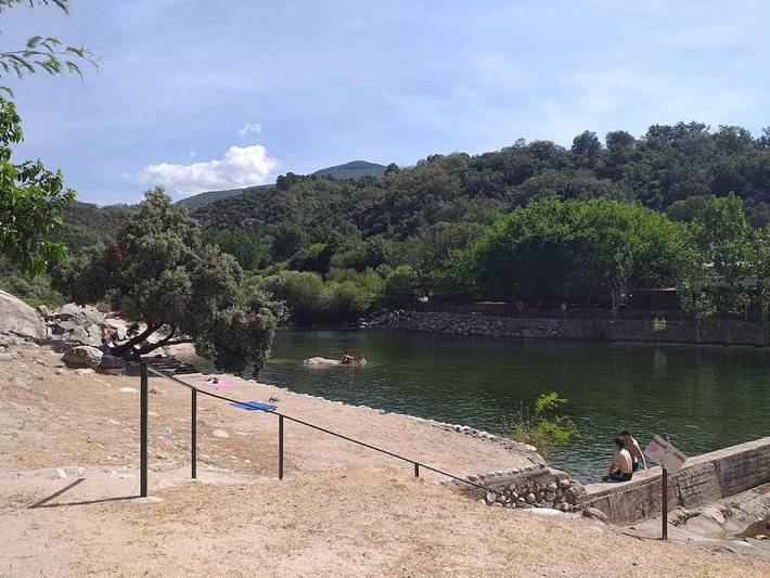 Location de vacances pour 11 personnes, avec vue ainsi que jardin et vue sur le lac à Candeleda - 3