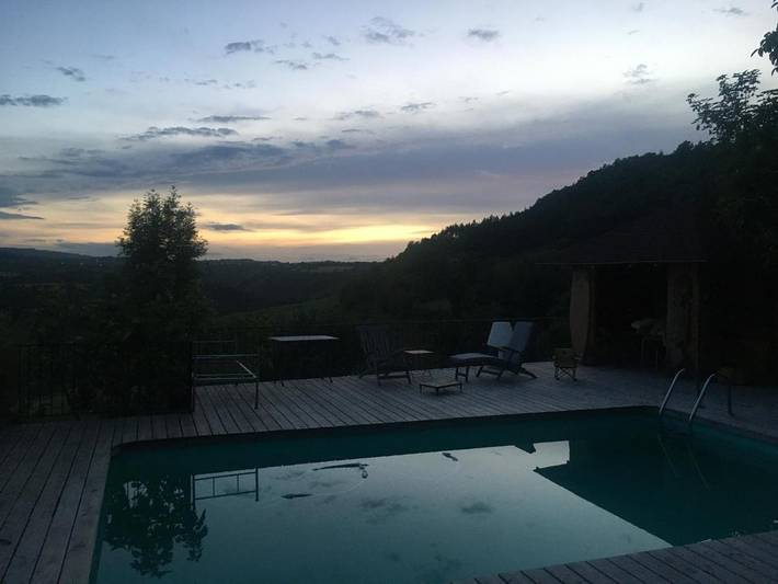 Location de vacances pour 6 personnes, avec piscine ainsi que terrasse et vue à Salles-la-Source - 3