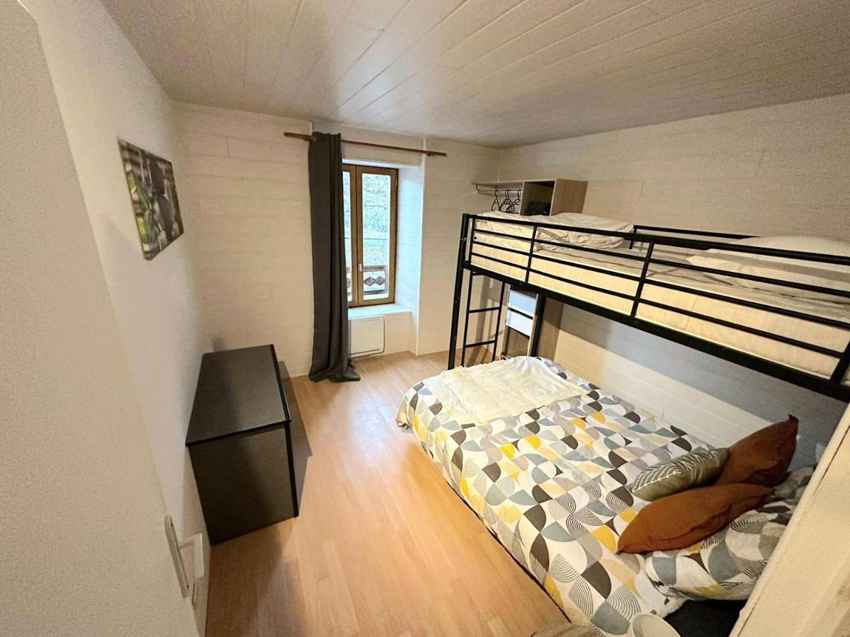 Appartement entier, L'Hermitage - piscine et mini golf in Saint-Nectaire, Parc naturel régional des Volcans d'Auvergne