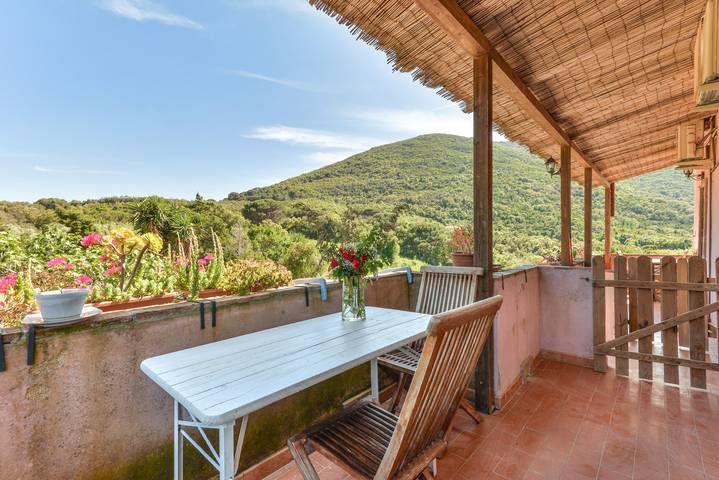 Casa vacanza per 4 persone, con giardino in Cavo