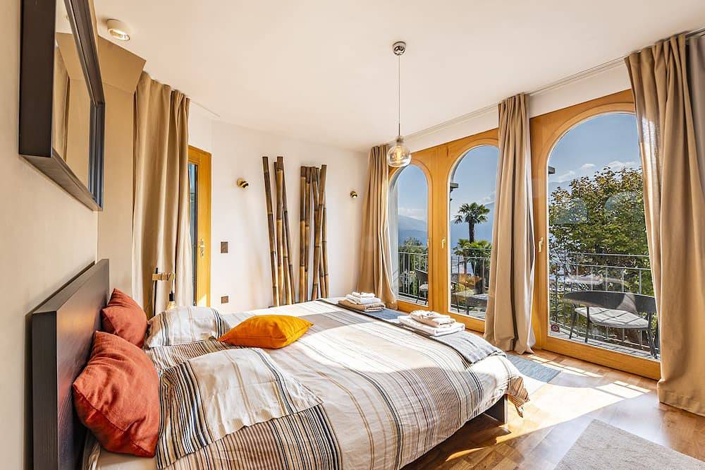 Casa Luna - Wonderful Lake View in Brione sopra Minusio, Tessiner Alpen