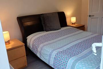 Holiday Home for 2 People in Sutton (London), London, Photo 1