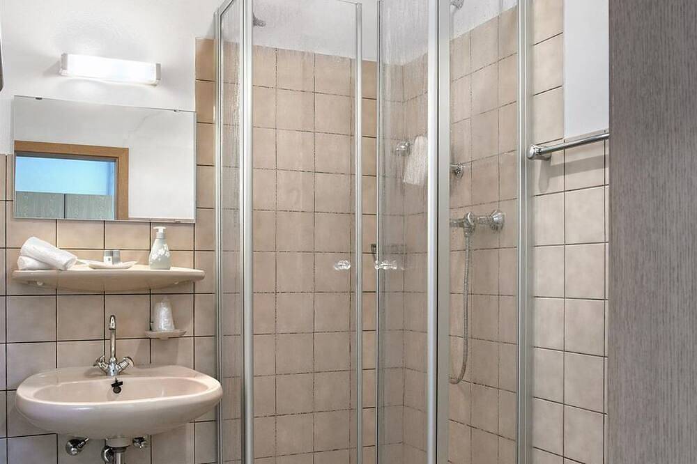 Doppelzimmer mit Sat-Tv - Pension Haus am Walde in Burg Eltz, Brodenbach