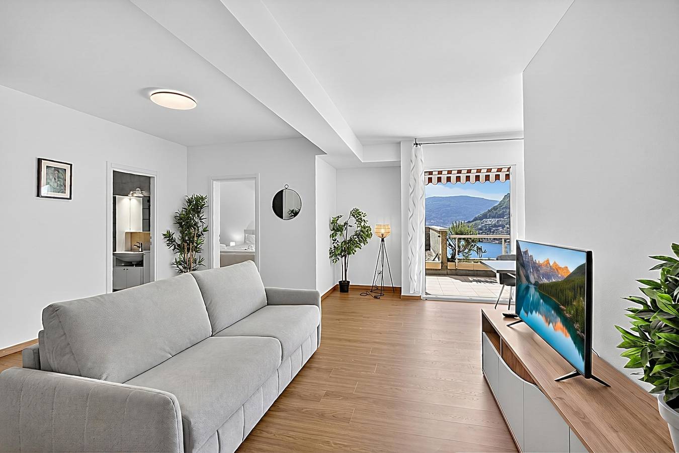 Ganze Wohnung, Ferienwohnung für 4 Personen mit Seeblick in Lugano, Luganersee