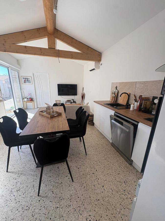 Gîte pour 5 personnes, avec Terrasse et Jardin dans Gallician