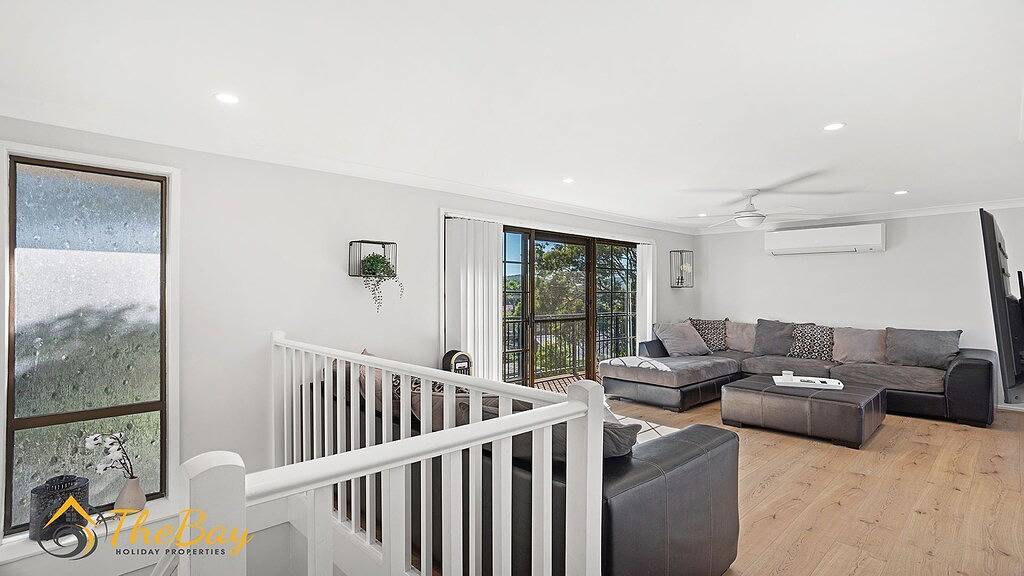 Amaroo Cres No 20 Fingal Bay Holiday Home in Fingal Bay, Hunter Valley