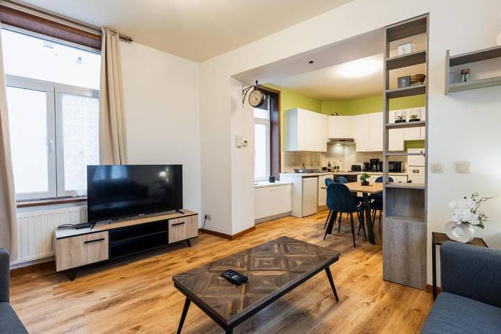 Location de vacances pour 10 personnes, avec terrasse à Mons (Hennegau) - 3