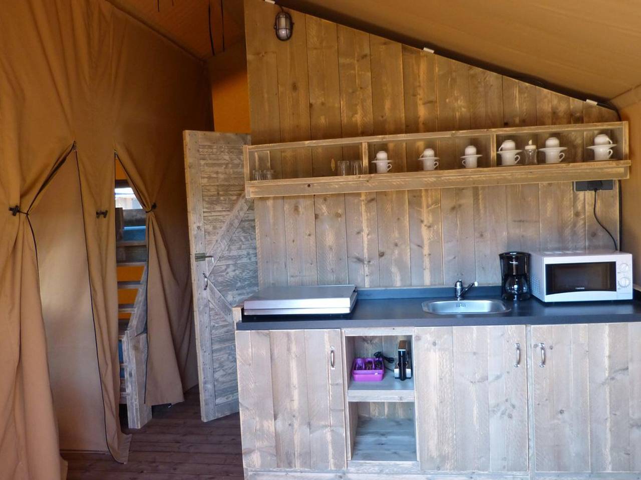 Spacious Tent with Terrace in Vilanova i la Geltrú, Garraf