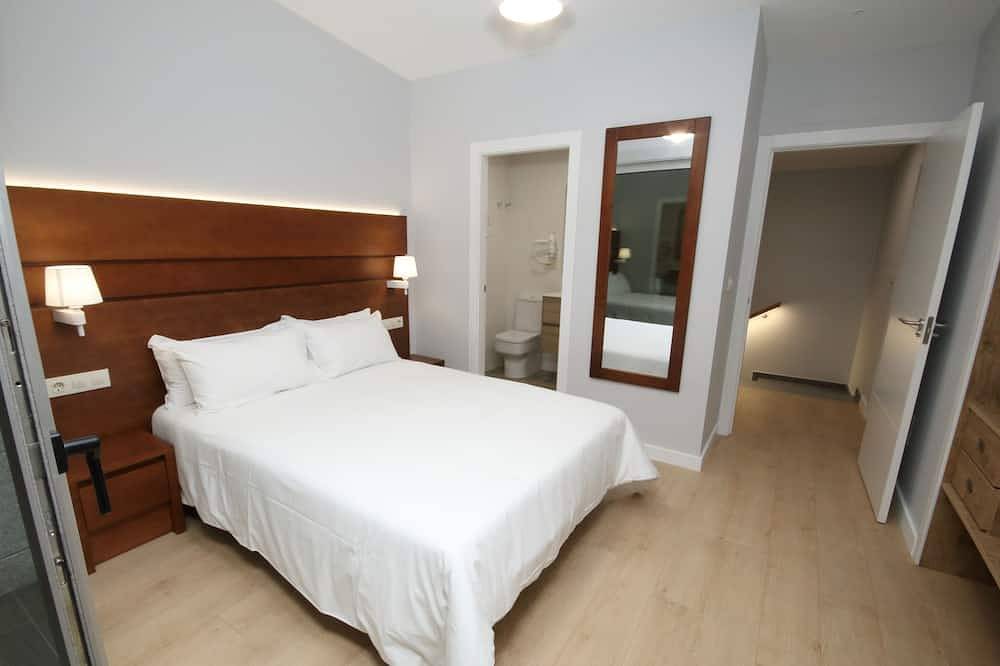 Villas with pool 10 minutes walk from Sanxenxo in Sanxenxo, Rías Baixas