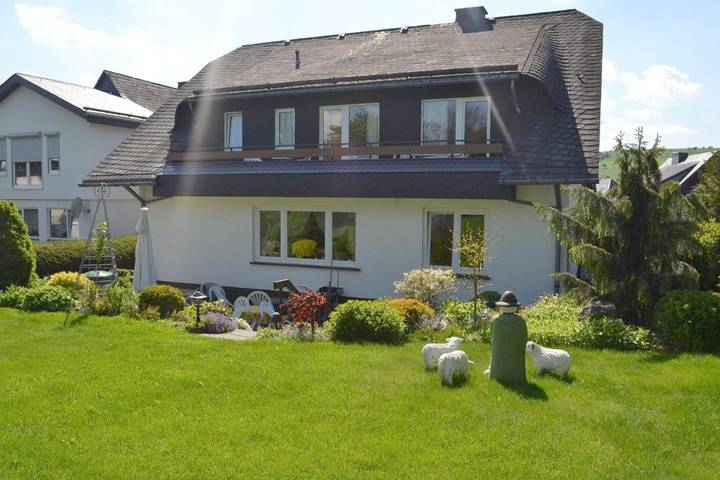 BnB, mit Terrasse und Garten in Willingen