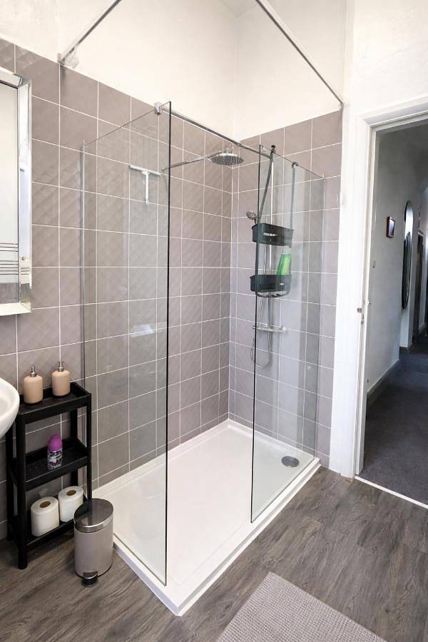Entire apartment, Deluxe Two-Bedroom Apartment with Garden View in Lincoln, Lincolnshire