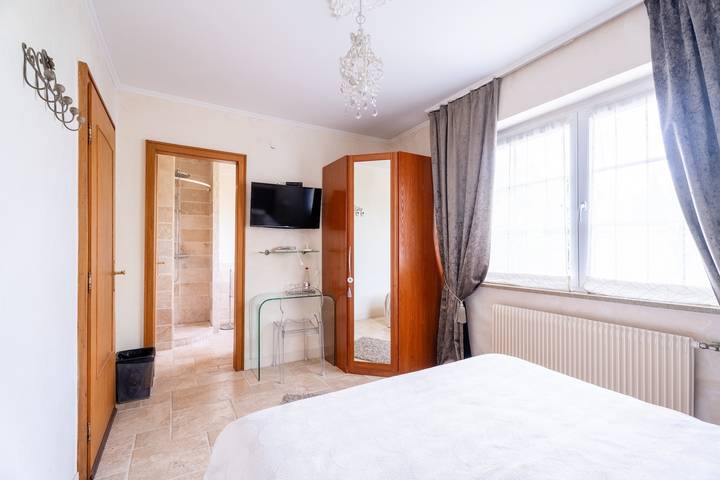 Chambre d’hôtes « Béatrice - Bijou » avec piscine partagée, terrasse et Wi-Fi in Hochfelden, Région de Strasbourg
