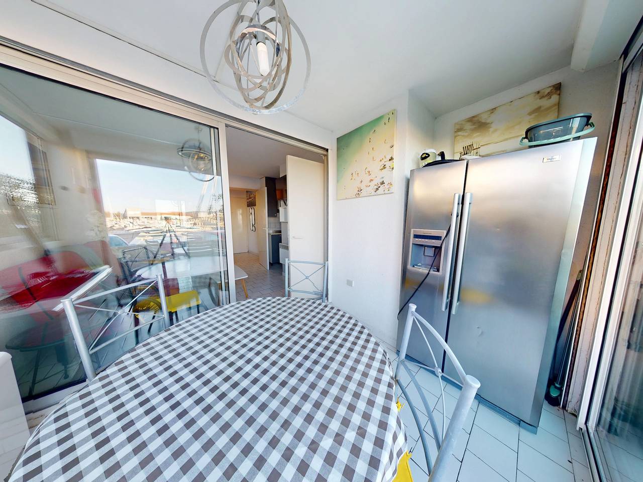 Ganze Wohnung, 2-Zimmer-Wohnung mit Terrasse und Parkplatz am Strand von Frontignan in Frontignan, Côte d'Améthyste