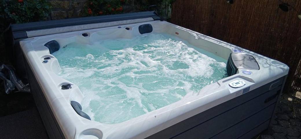 Location de vacances pour 6 personnes, avec jardin ainsi que sauna et jacuzzi à Saint-Christophe-d'Allier - 4