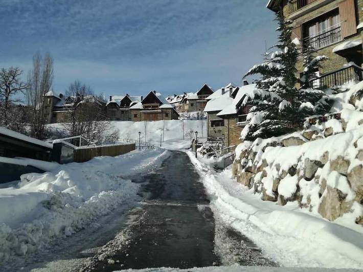 Gîte pour 6 personnes, avec vue et balcon à Sallent de Gállego - 4