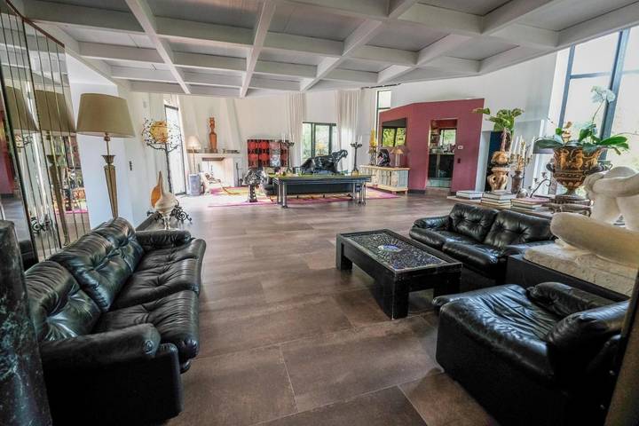 Gîte pour 2 personnes, avec piscine et vue sur le lac ainsi que vue et jardin dans Parc naturel régional de la Haute Vallée de Chevreuse - 3