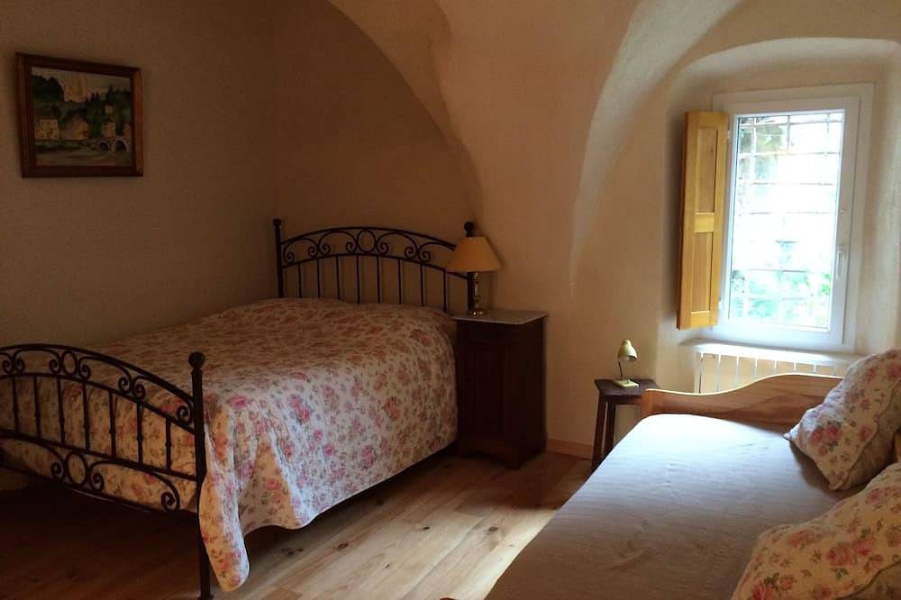 Maison de village de montagne in La Bréole, Région de Barcelonnette
