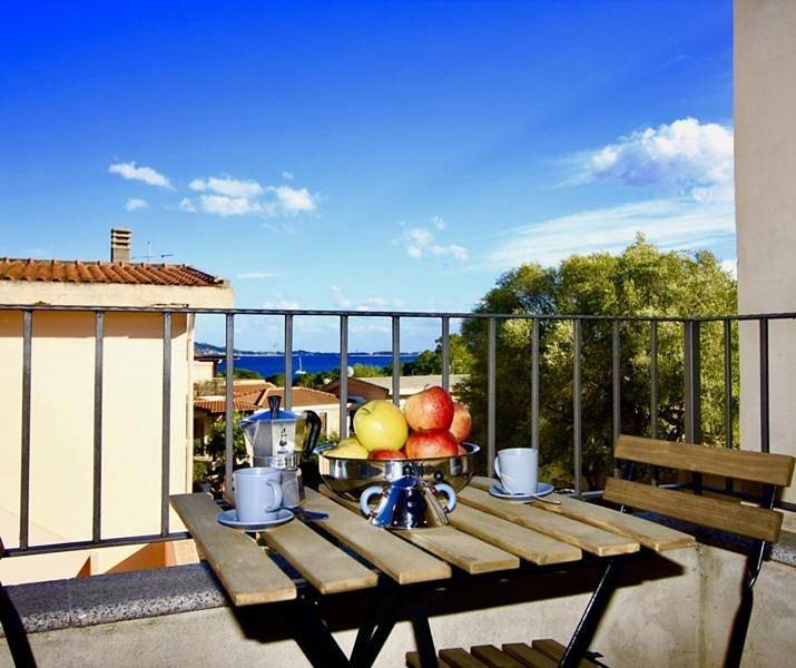 Appartamento intero, Apartment with Sea View in Santa Maria Navarrese, Baunei