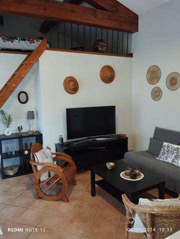 Location de vacances pour 4 personnes, avec jardin à Domazan