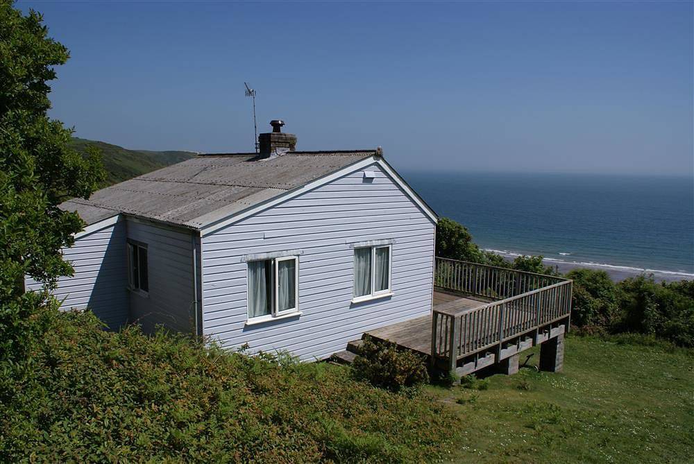 Beach Cove in Freshwater East, Pembrokeshire