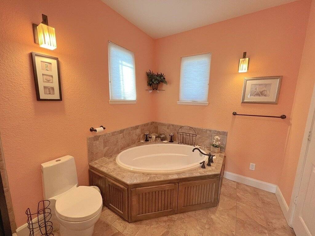 Dacha Iii - 2. Reihe, einfacher Zugang zum Strand, tolle Aussicht auf den Golf, 11 Schlafplätze. in Crystal Beach, Galveston County