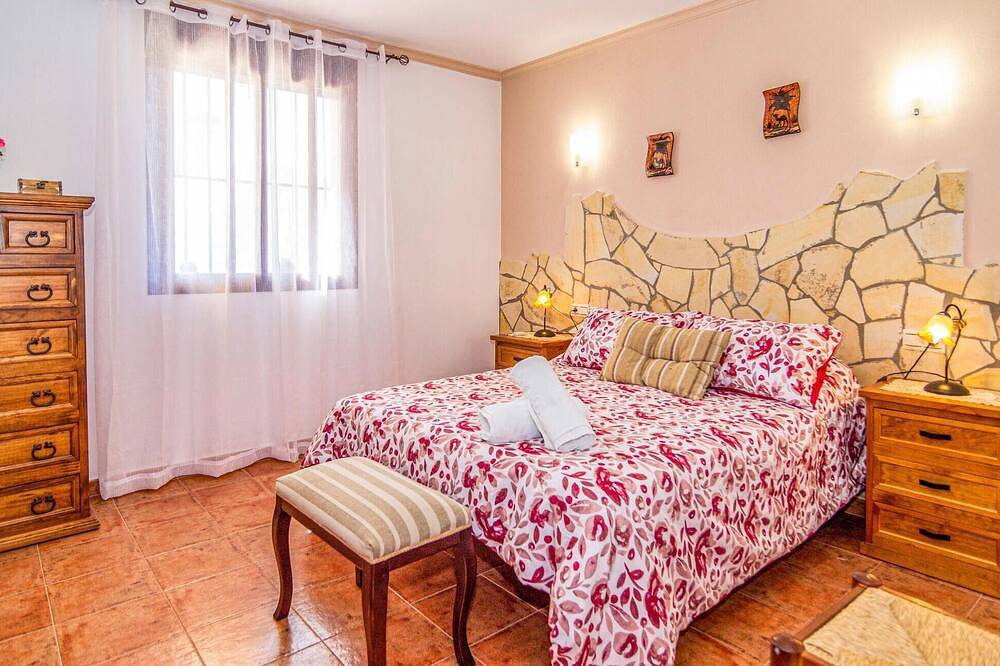 2 bedroom amazing home in El Gastor in El Gastor, White Villages