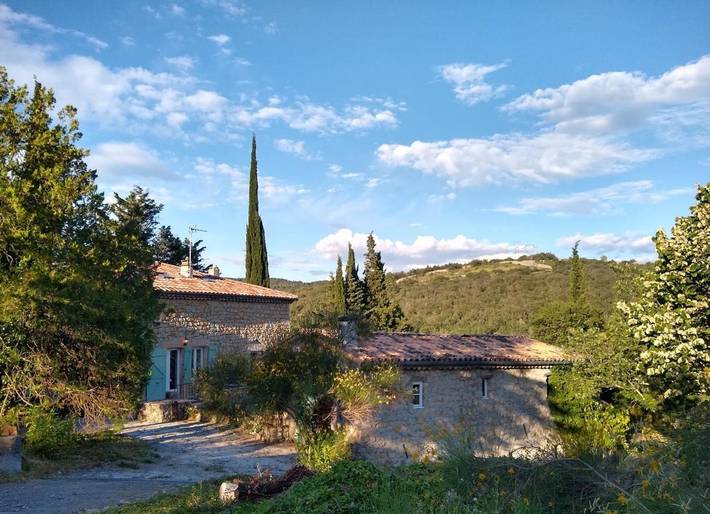 Location de vacances pour 9 personnes, avec piscine et jardin à Villeneuve-de-Berg - 4