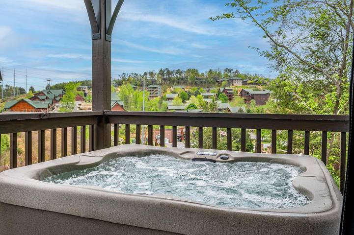 Vacation rental for 12 people, with pool, child-friendly in Pigeon Forge