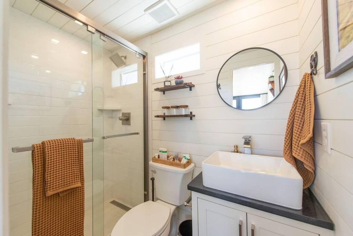 New  The Cowboy Boots-Shipping Container Home in Condado de Brewster