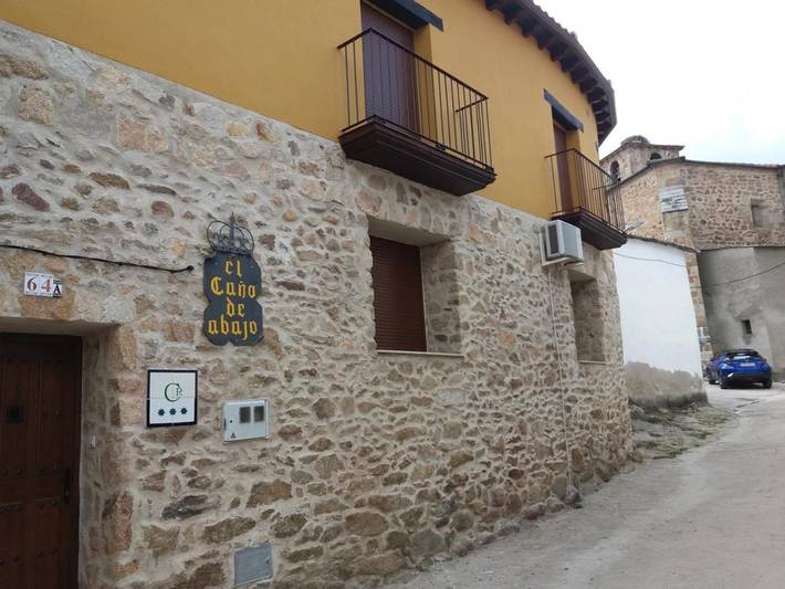 Casa rural para 8 personas, con Balcón y Terraza además de Jardín y Vistas en Valle del Ambroz - 3