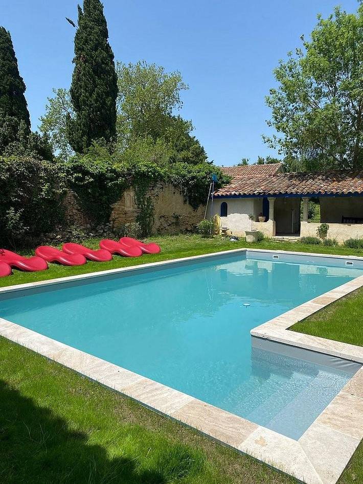 Gîte pour 12 personnes, avec Terrasse ainsi que Jardin et Piscine