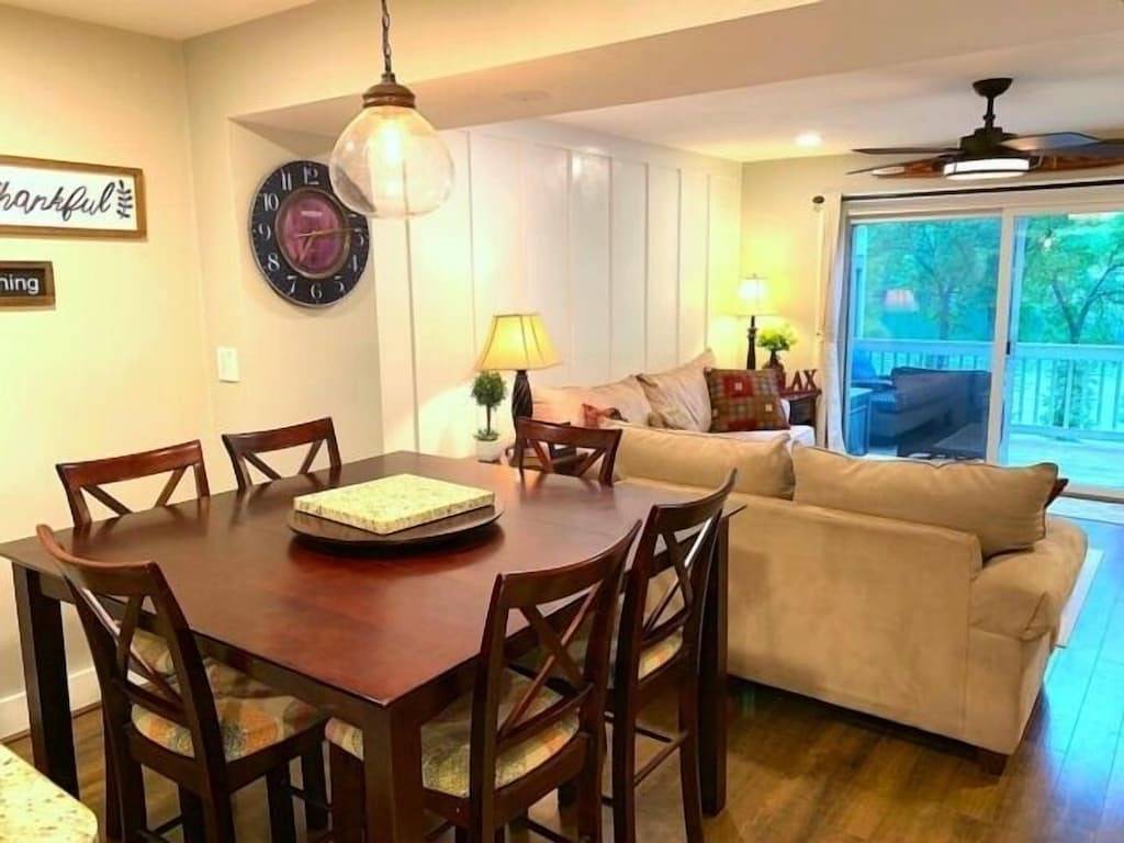 Shorely Heaven: Wifi, Granit, See-Eleganz in North Shore, Smith Mountain Lake