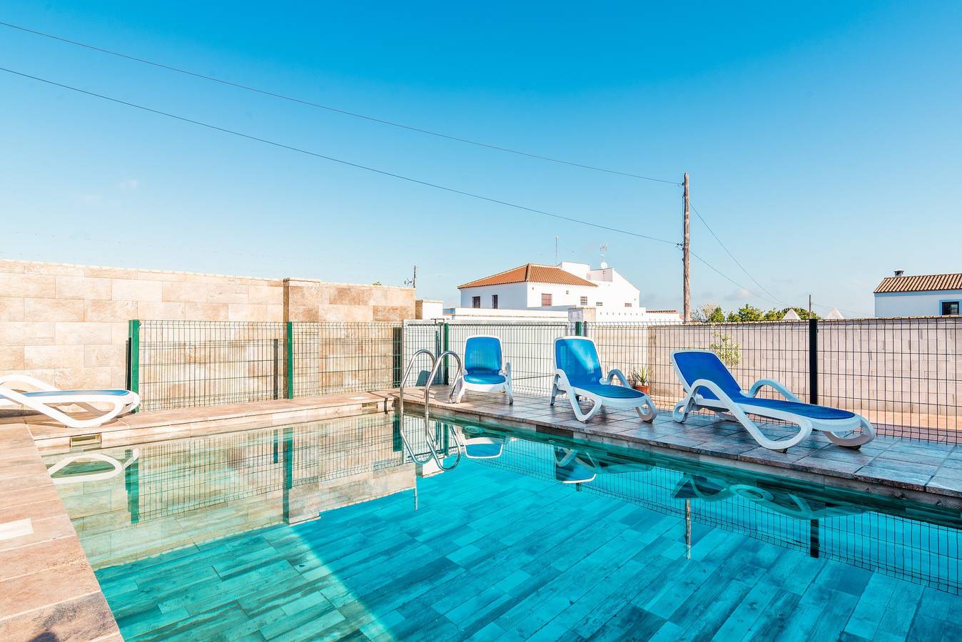 Preciosa casa cerca de la playa con piscina, terraza y Wi-Fi in Conil de la Frontera, Costa de la Luz