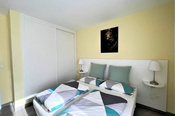 Property with modern equipment, sea views,air conditioning, fibre optic internet in El Mas Fumats, Roses