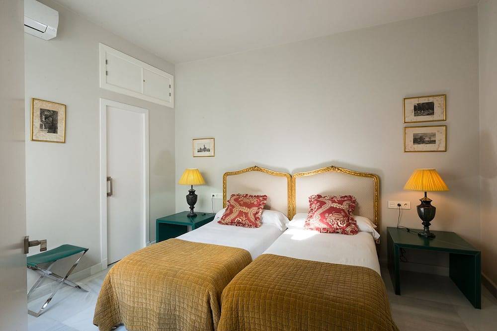 Ganze Wohnung, Mateos Gago 3D. 3 Schlafzimmer, 3 Bäder, Dombereich in Casco Antiguo, Sevilla