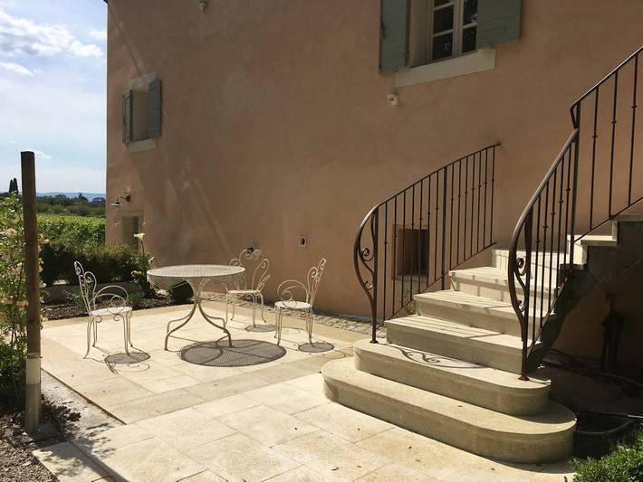Gîte pour 4 personnes, avec piscine ainsi que jardin et balcon à Saint-Hippolyte-le-Graveyron - 3
