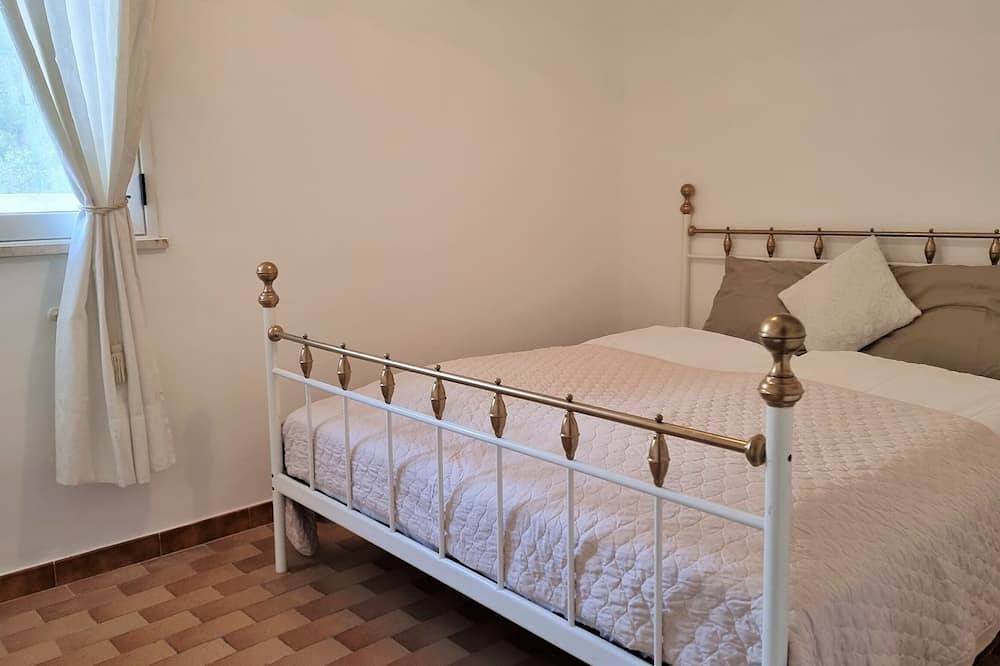 Discover this elegant villa, with privat pool, nestled in Mediterrenean Salento in Lido Marini, Golfe de Tarente