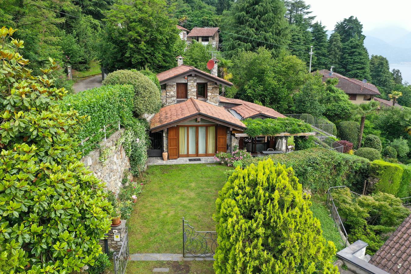 Villa Gia with a beautiful view in Stresa, Comune di Stresa