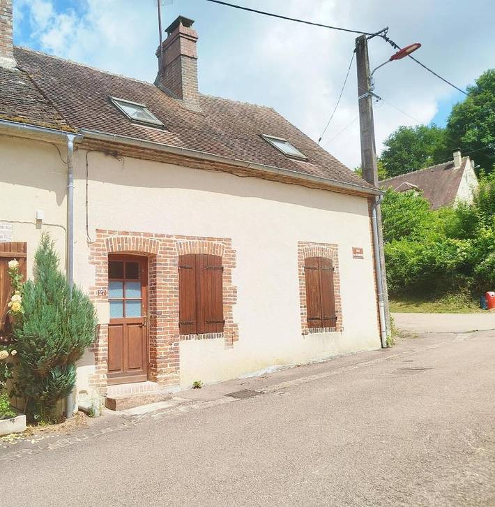 Location de vacances pour 4 personnes, avec Terrasse et Jardin à Mézilles