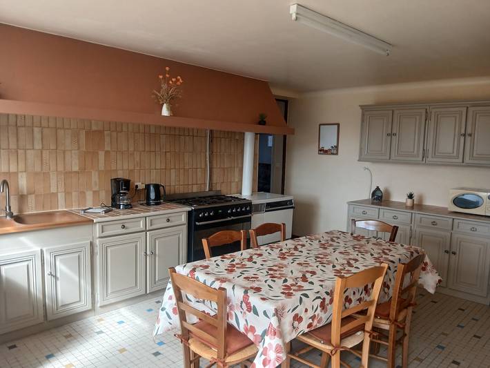 Gîte pour 6 personnes, avec jardin, animaux acceptés à Baladou