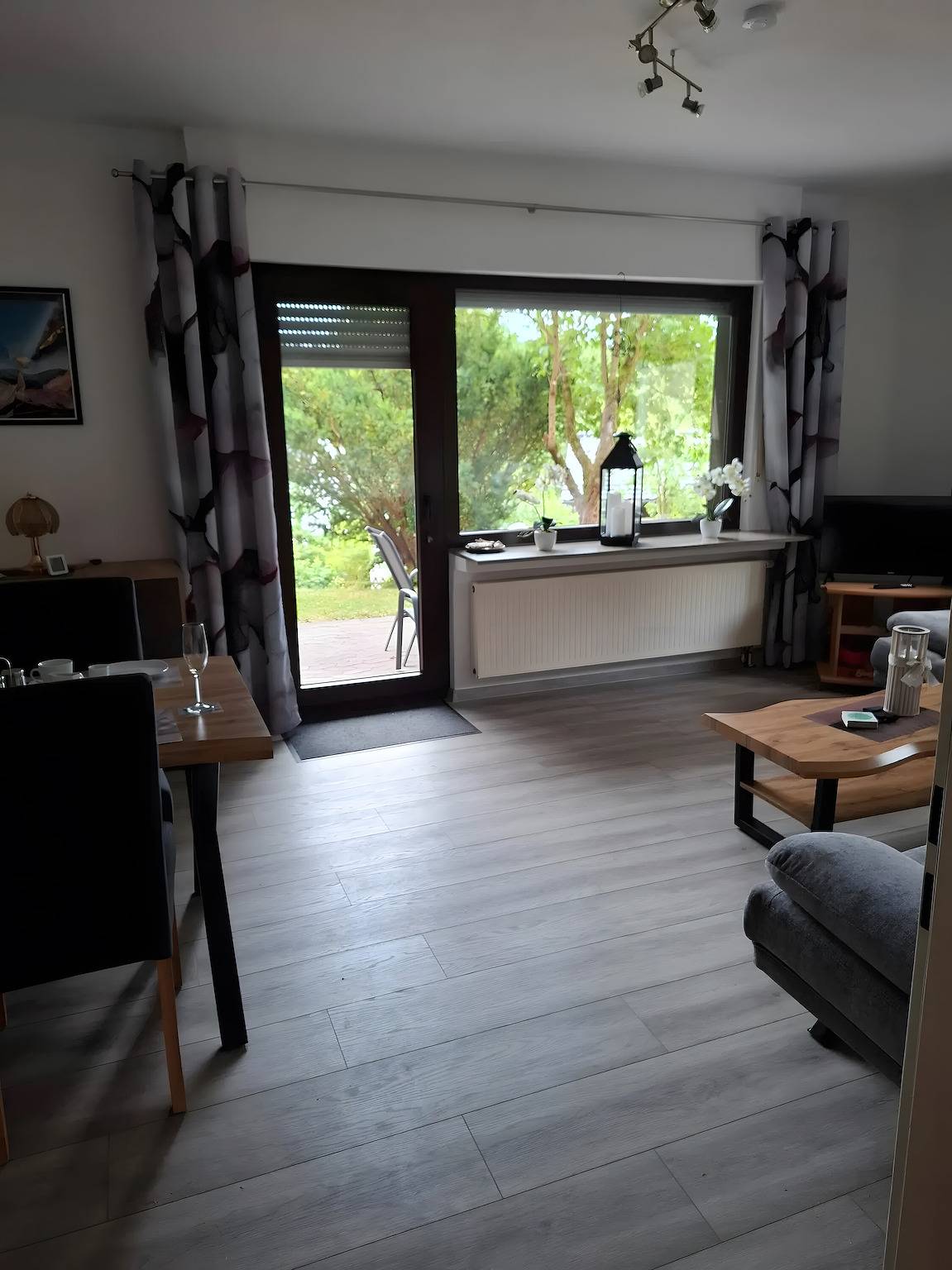 Ganze Wohnung, Apartment 'Astrid' mit privater Terrasse, privatem Garten und Wlan in Langscheid (Sorpesee), Sundern