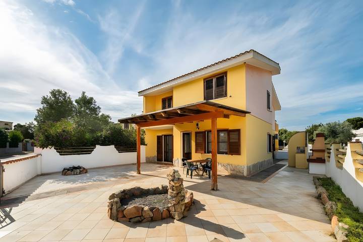 Appartamento per 4 persone, con giardino a Porto Pino