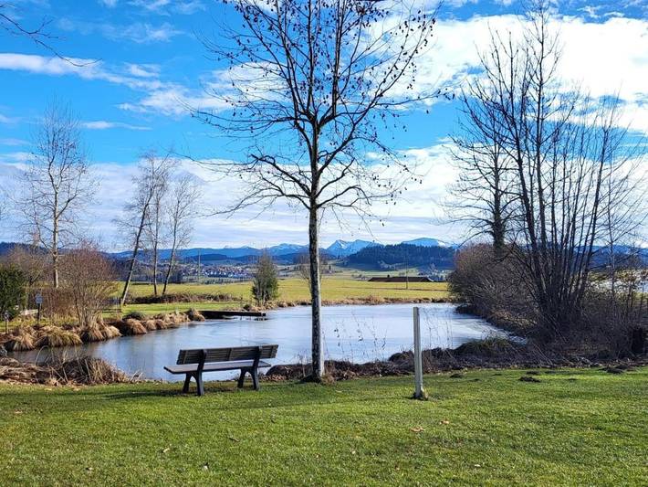 Location de vacances pour 4 personnes, avec vue sur le lac ainsi que vue et jardin, adapté aux familles à Weiler-Simmerberg - 2