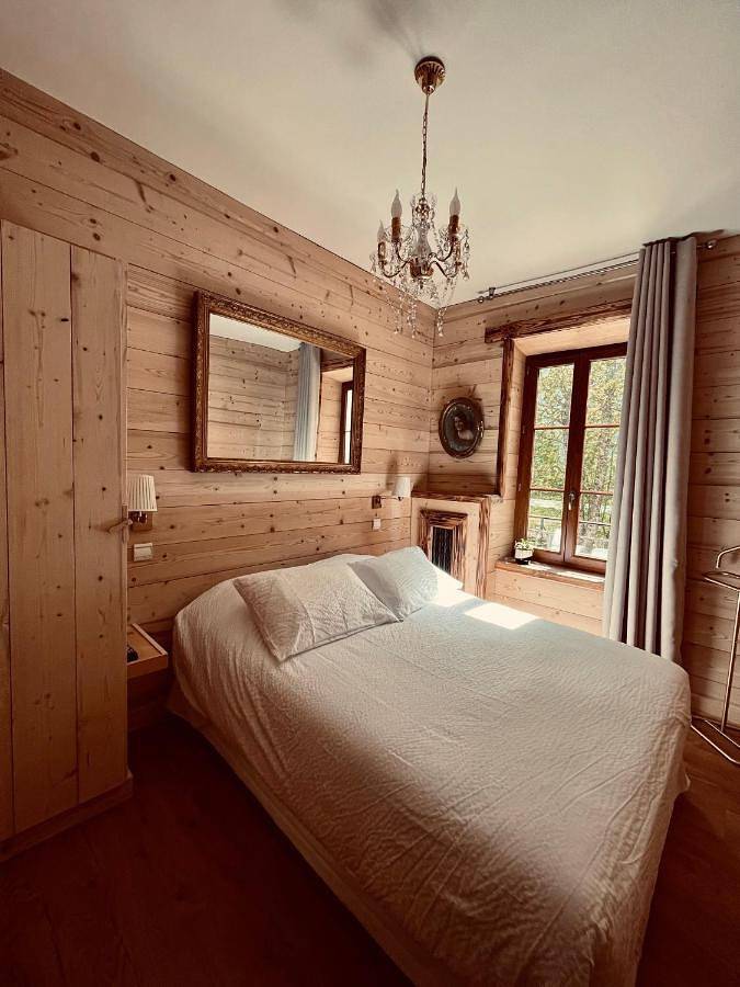 Deluxe Room (2 Adults + 1 Child) in Le Bourg-d'Oisans, Parc national des Écrins