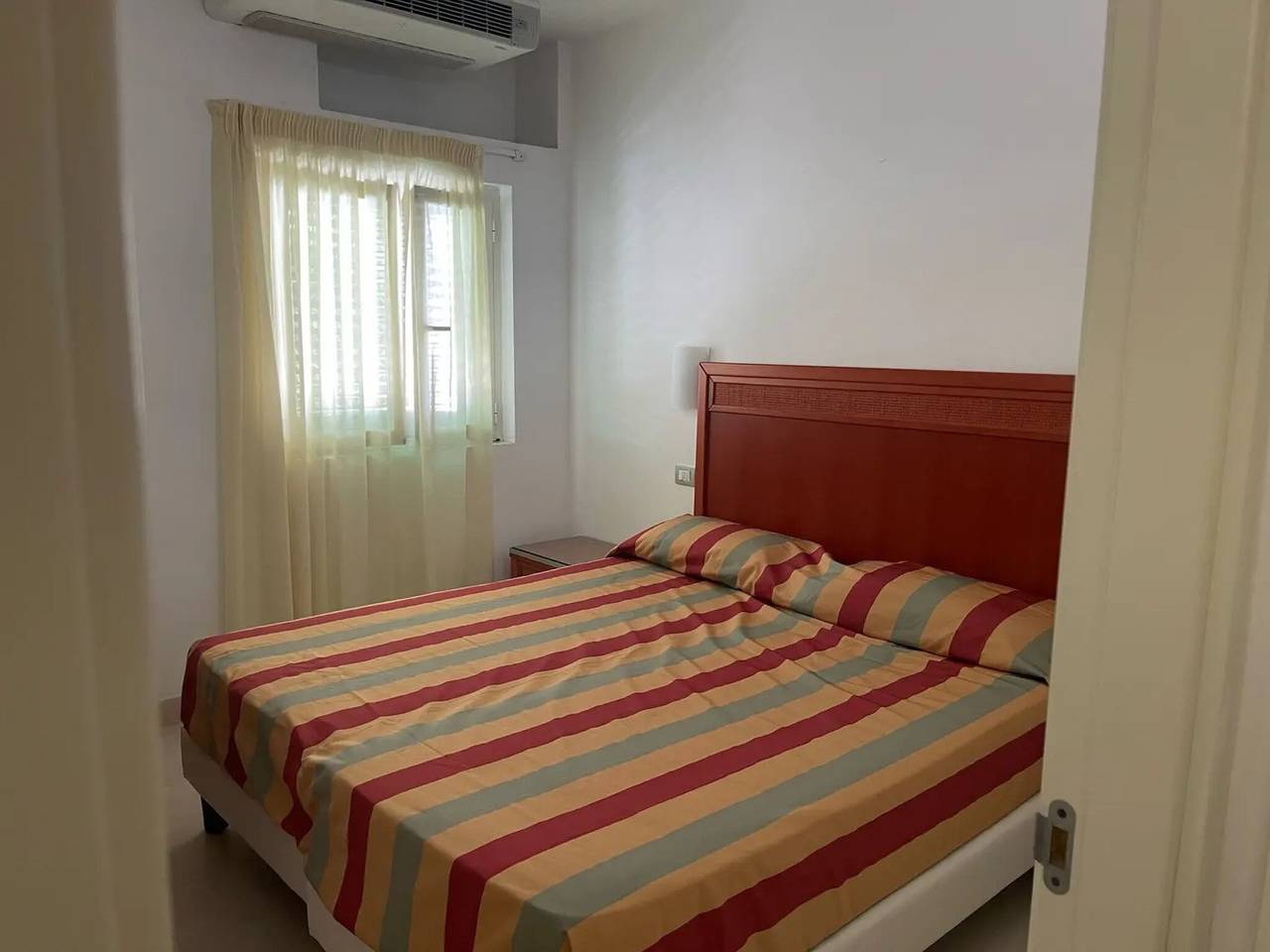Apartamento inteiro, Apartamento 'Maritalia 7' com terraço privado, jardim privado e ar condicionado in Marina di Peschici (Peschici), Valle Clavia